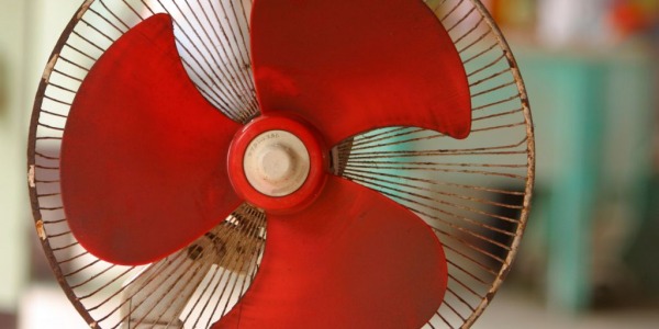 Ventilador vs. Aire Acondicionado Portátil: ¿Qué opción de climatización es mejor para ti?